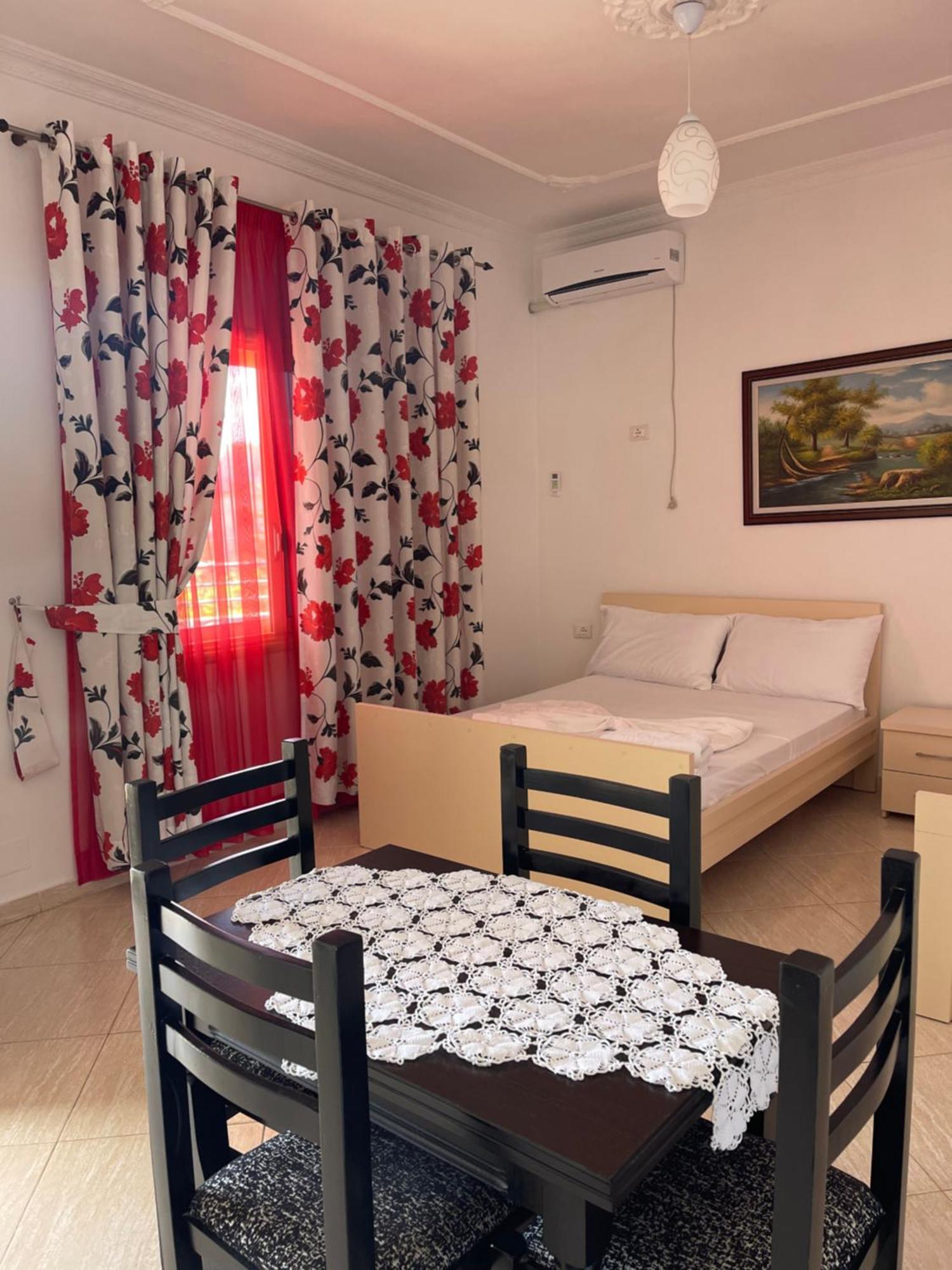Apartamento Kristeo Vlorë Exterior foto